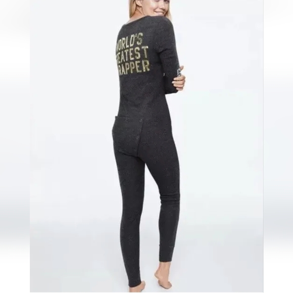 VS Pink One Piece Pajamas Bling Gray Thermal with Gold Sequins Size Medium - Picture 9 of 9